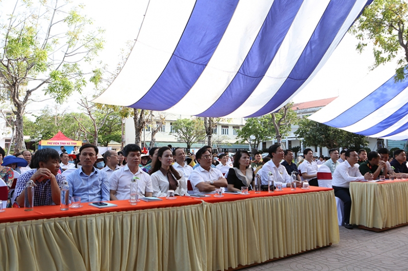 Hà Tĩnh khai mạc Ngày sách Việt Nam và triển lãm về chủ quyền biển đảo
