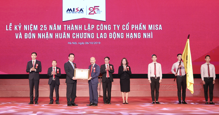 Bộ trưởng Nguyễn Mạnh Hùng: Tinh thần Make in Vietnam là chú trọng tạo ra sản phẩm và thương hiệu quốc gia