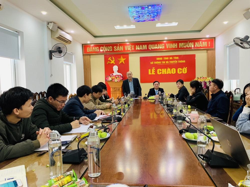 Sở TTTT Hà Tĩnh: Tổ chức chào cờ đầu tháng, triển khai nhiệm vụ tháng 1/2020