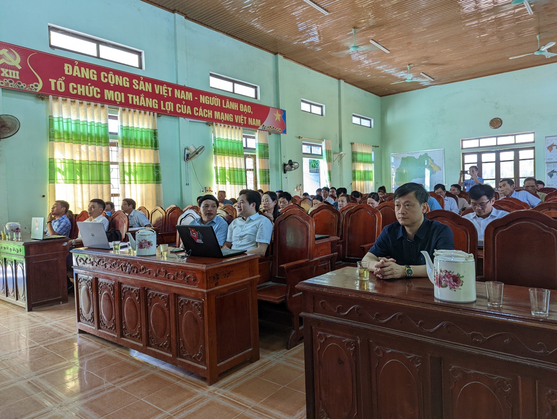 Tập huấn dịch vụ công trực tuyến, chuyển đổi số cho người dân, doanh nghiệp và cán bộ trên địa bàn xã Hòa Hải, huyện Hương Khê 