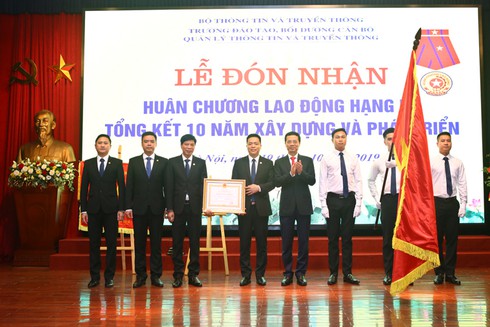 Bộ trưởng Nguyễn Mạnh Hùng: Cần triết lý đào tạo mới của thời 4.0